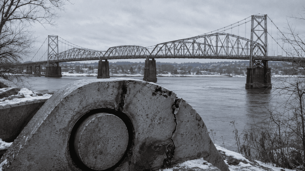 Silver Bridge with a close-up of the fractured eyebar connection associated with the 1967 collapse.